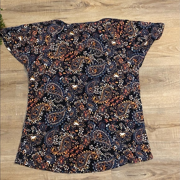 Cable & gauge t-shirt with buttons on the sleeves - Picture 3 of 7